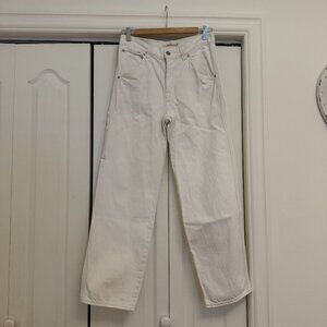 Levi’s White Straight Leg Jeans – High Waist Utility Style